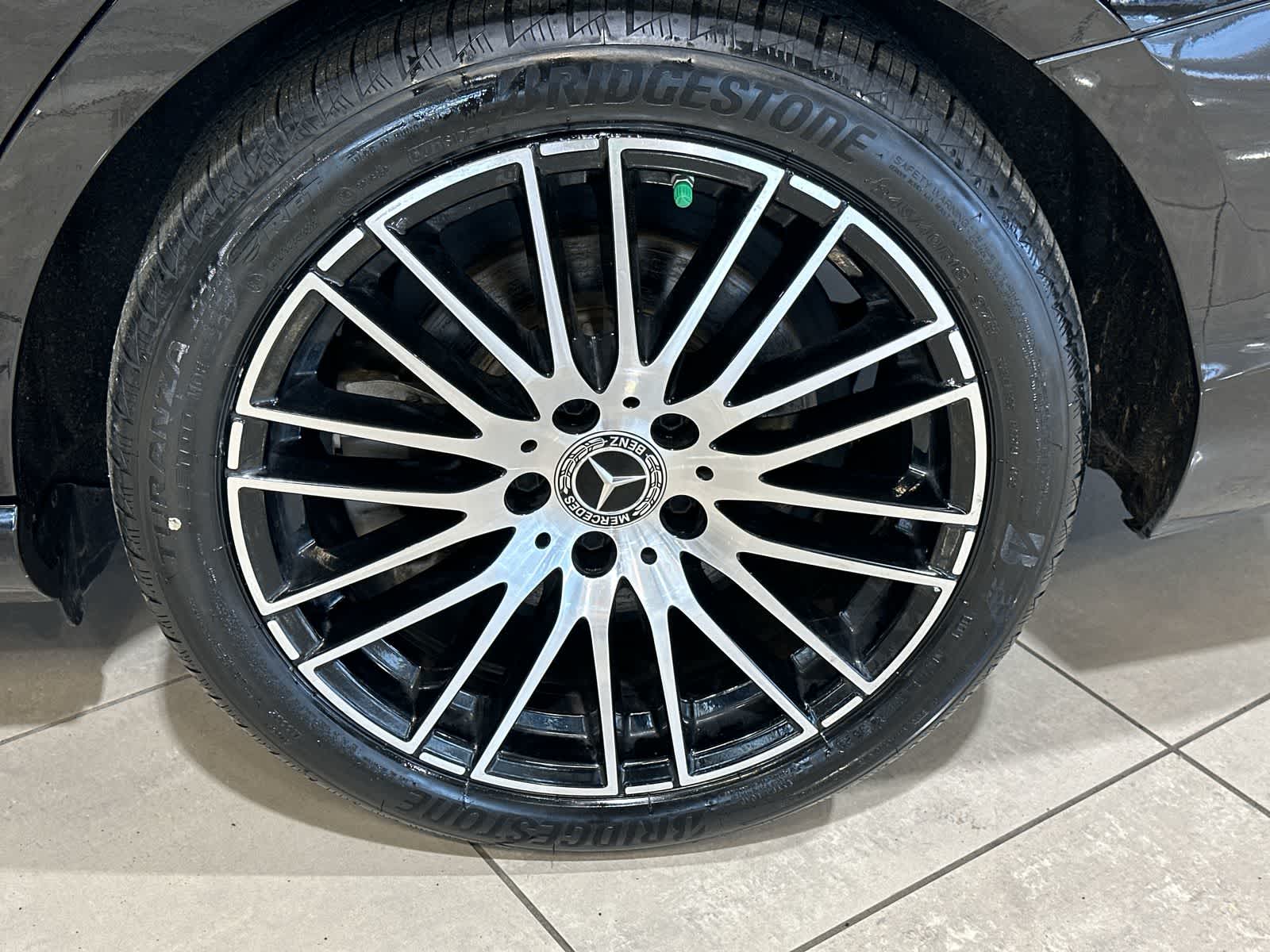 Thumbnail: 2023 Mercedes-Benz C-Class - 20