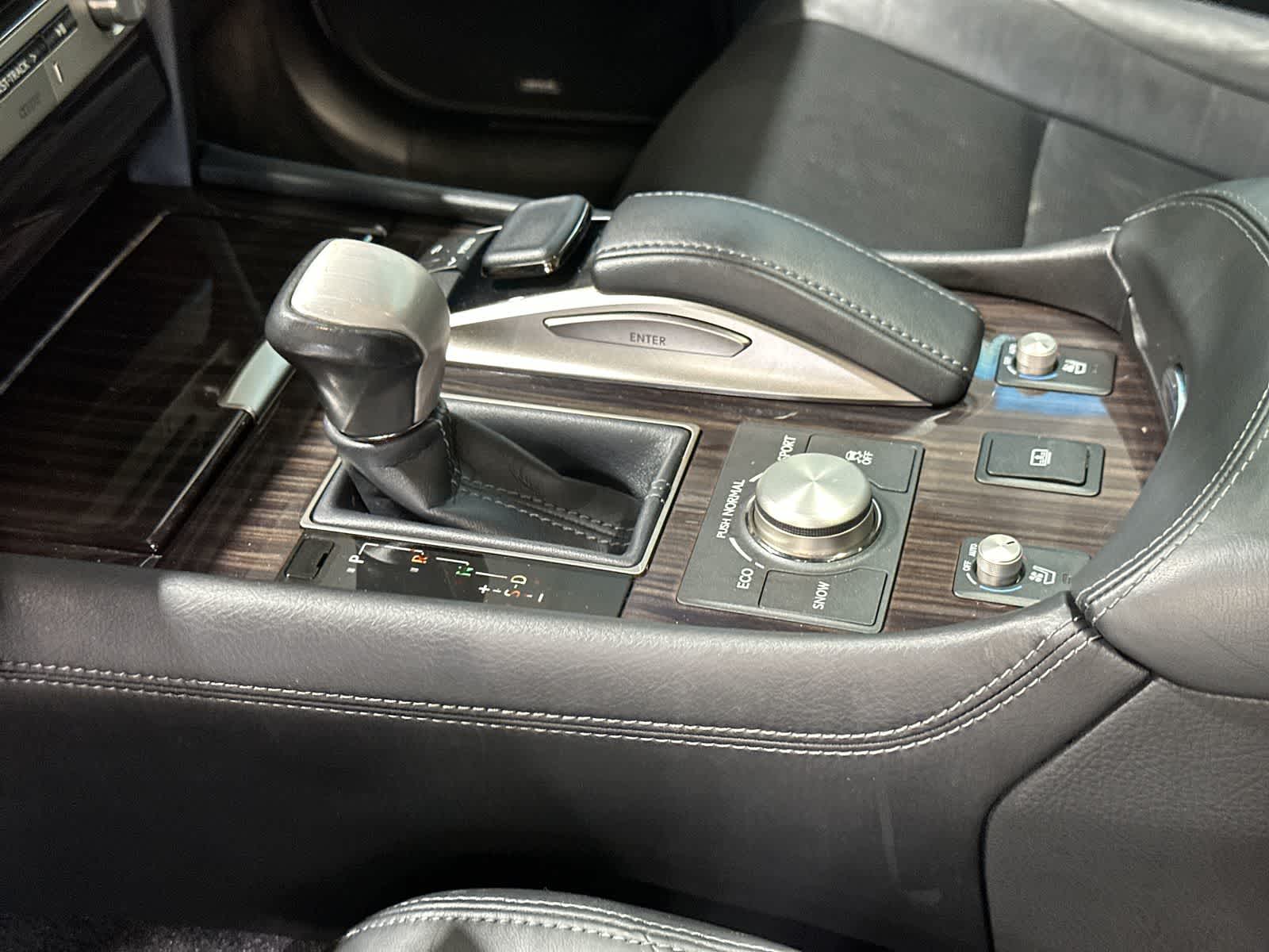 Thumbnail: 2016 Lexus LS - 29