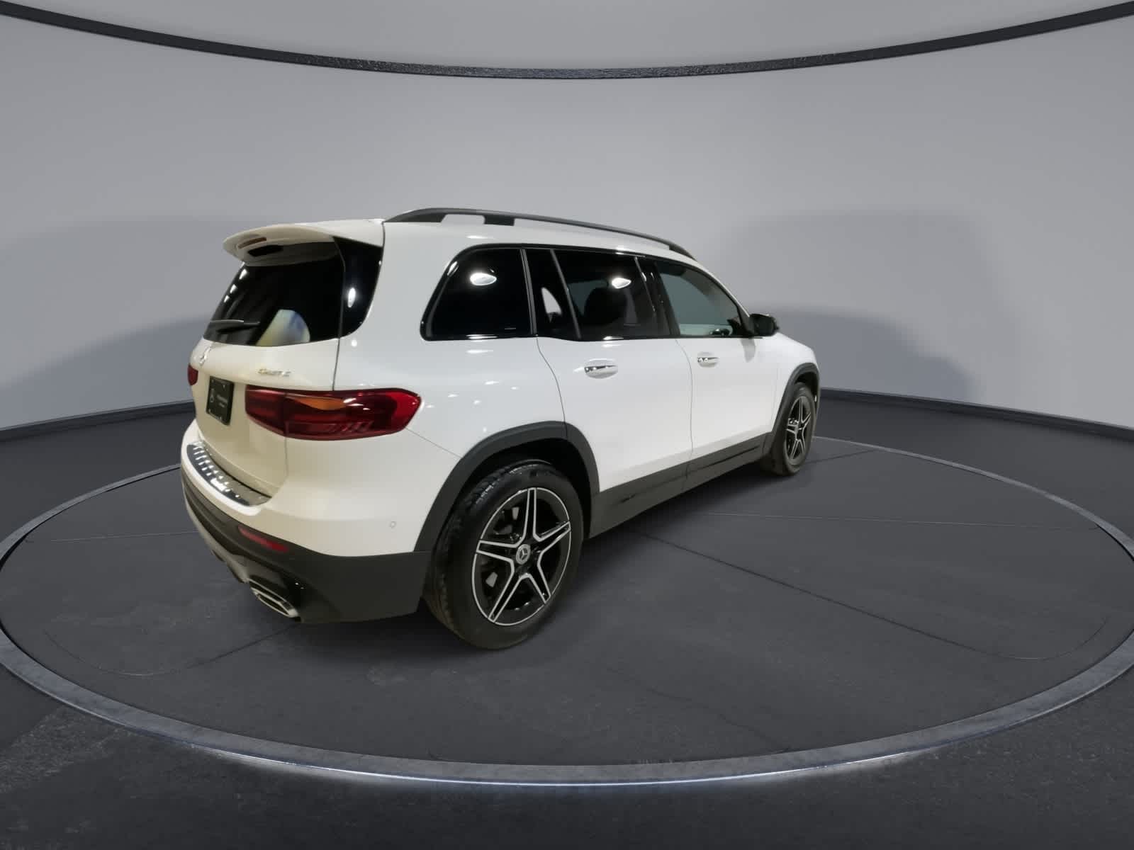 Thumbnail: 2025 Mercedes-Benz GLB - 11