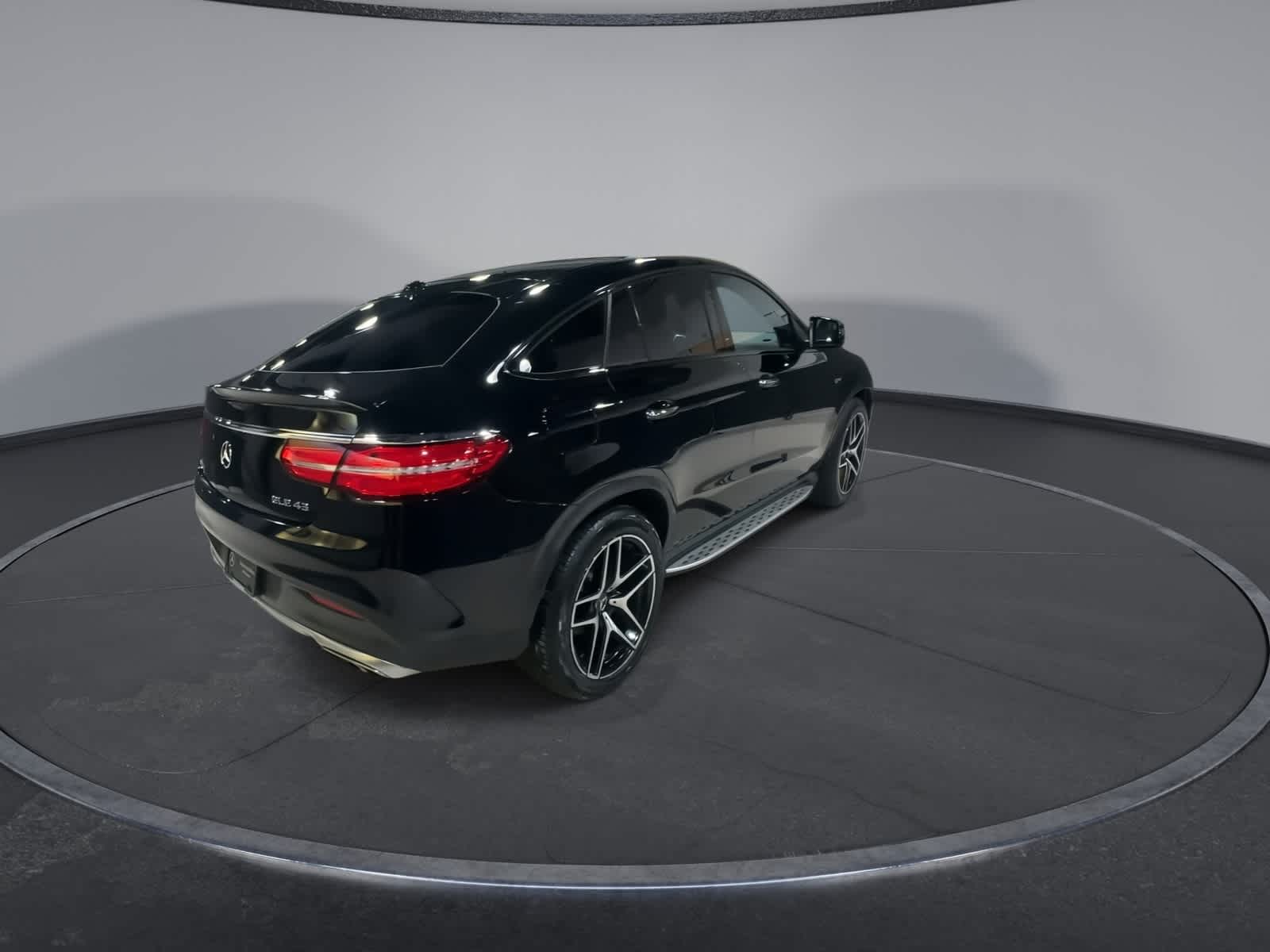 Thumbnail: 2019 Mercedes-Benz GLE - 3