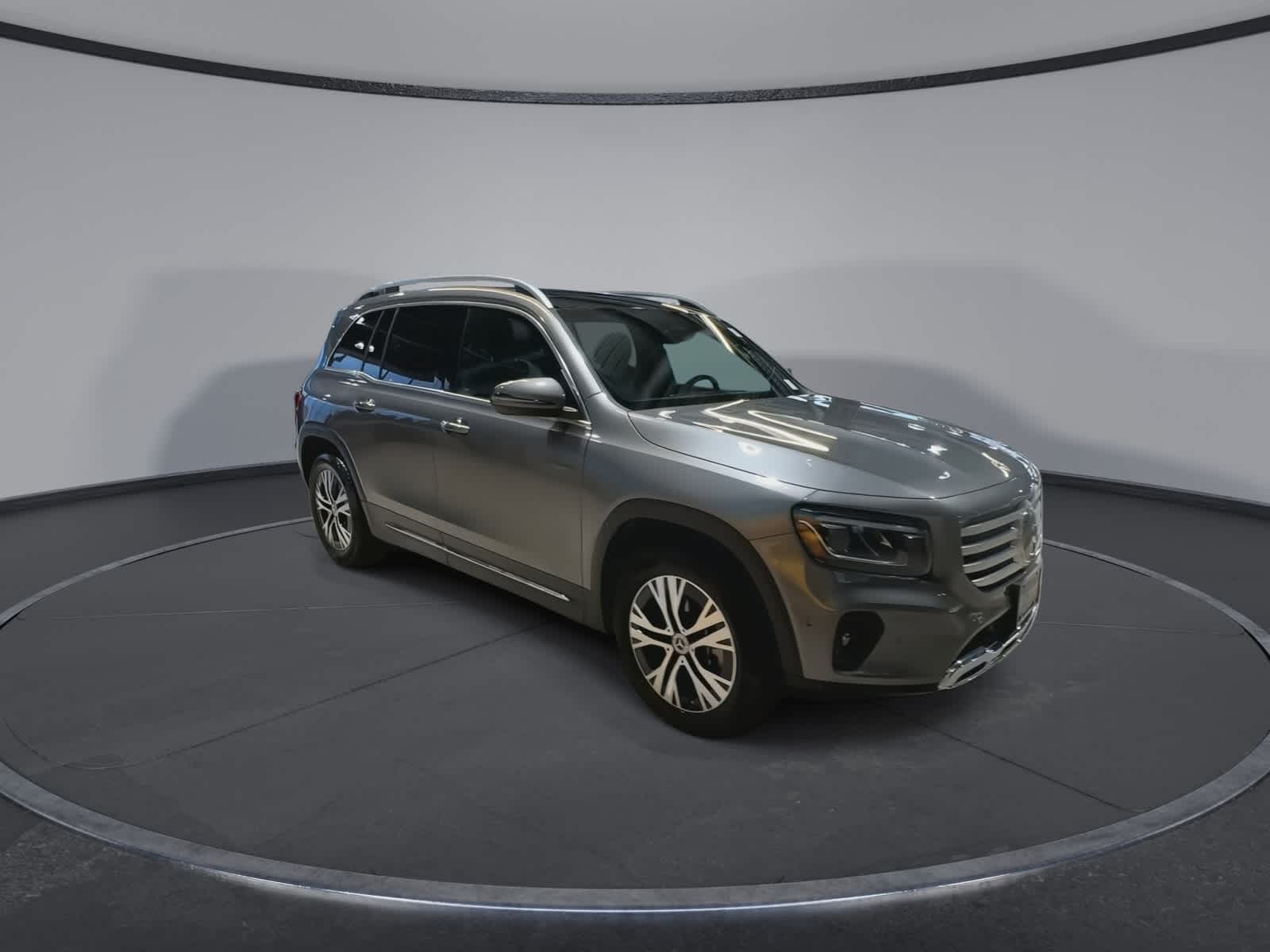 Thumbnail: 2026 Mercedes-Benz GLB - 2