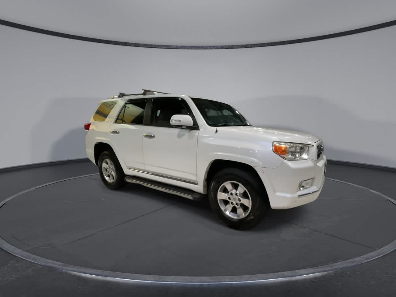 Thumbnail: 2011 Toyota 4Runner - 3