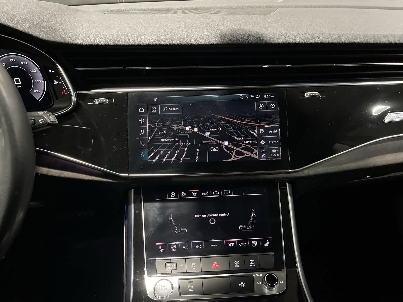 Thumbnail: 2019 Audi Q8 - 28