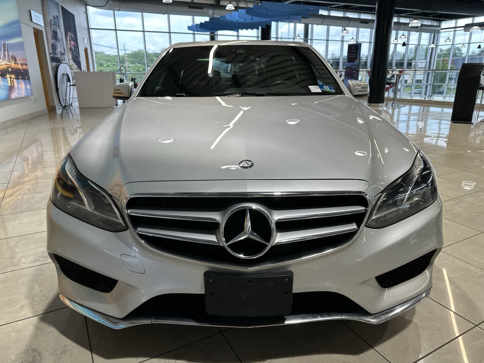 Thumbnail: 2016 Mercedes-Benz E-Class - 18