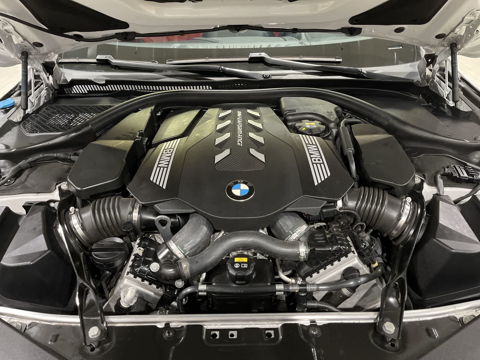 Thumbnail: 2019 BMW 8 Series - 21