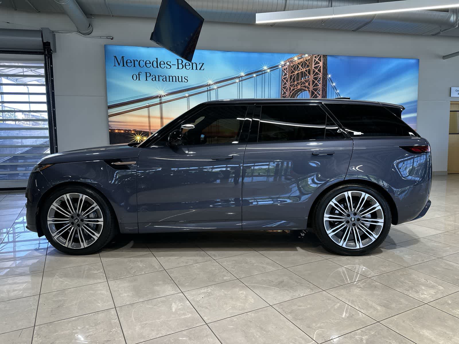 Thumbnail: 2025 Land Rover Range Rover Sport - 15