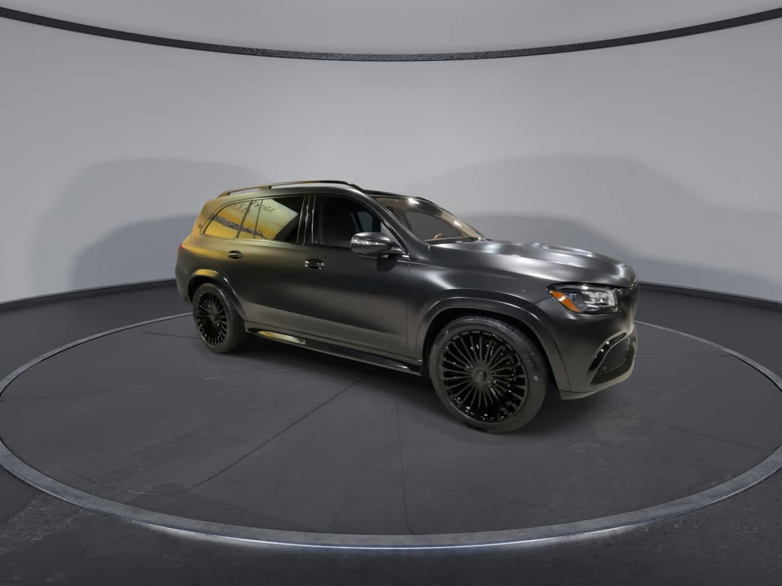 Thumbnail: 2023 Mercedes-Benz GLS - 2