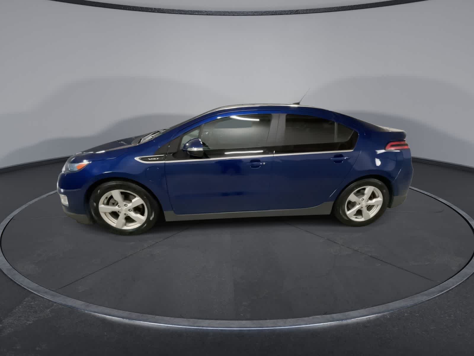 Thumbnail: 2012 Chevrolet Volt - 7