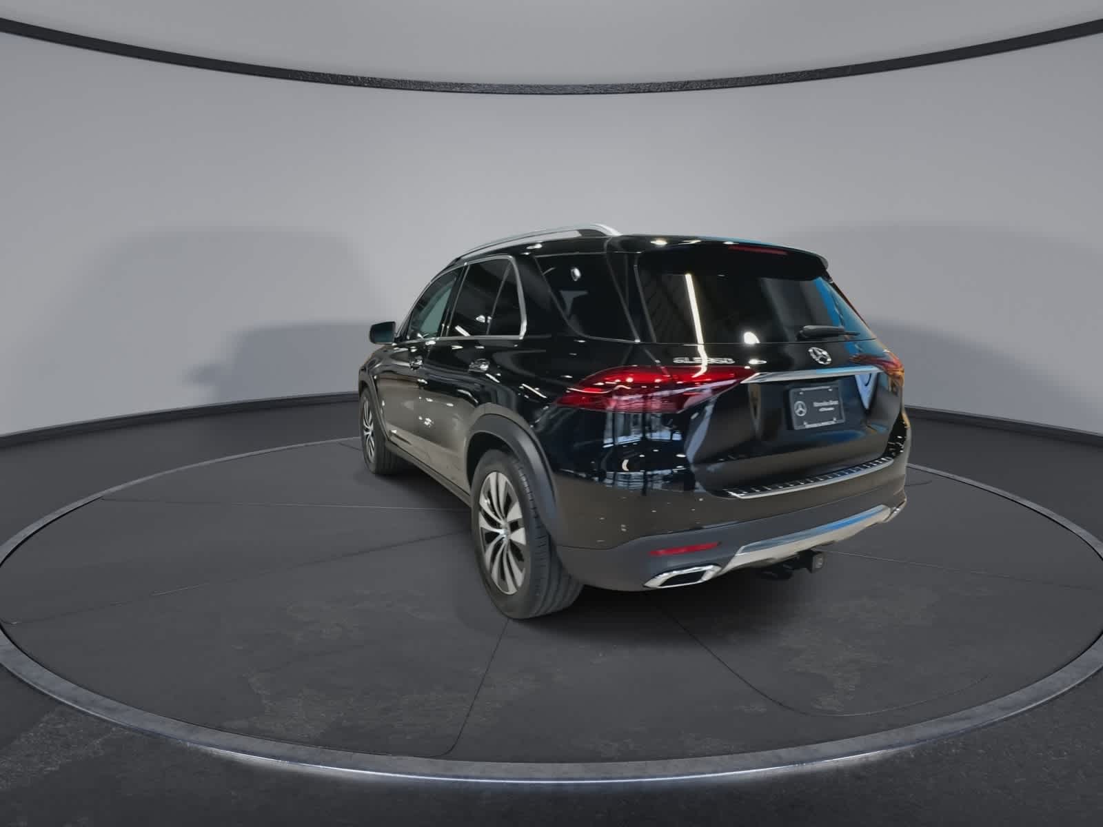 Thumbnail: 2026 Mercedes-Benz GLE - 9