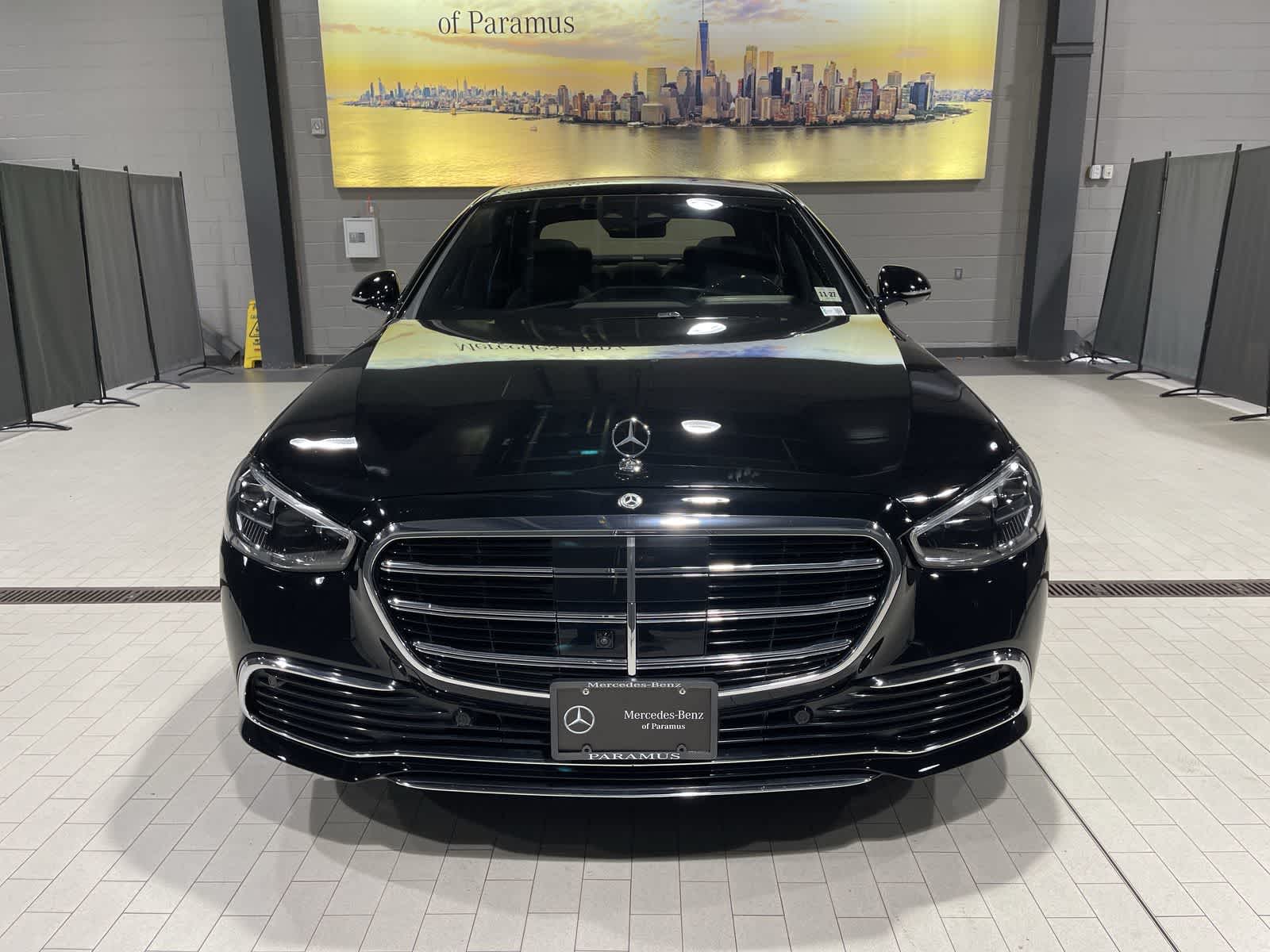 Thumbnail: 2023 Mercedes-Benz S-Class - 18