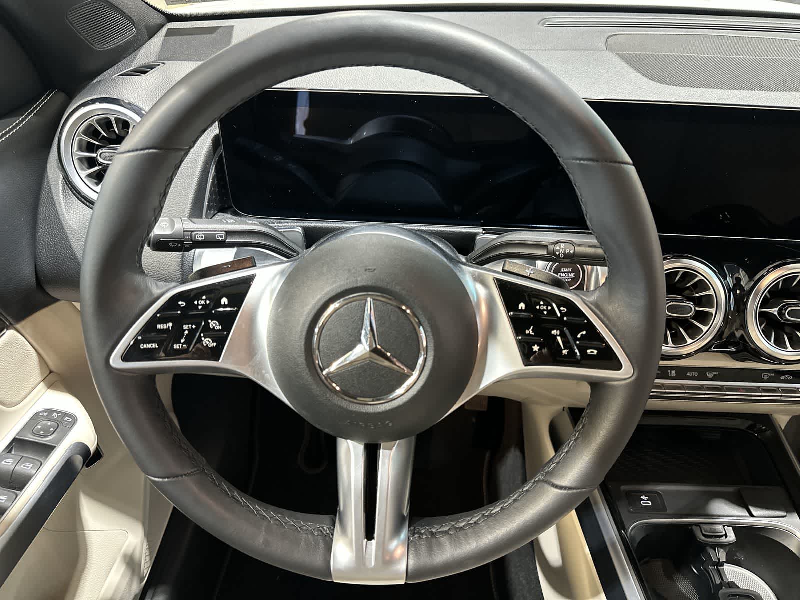 Thumbnail: 2025 Mercedes-Benz GLB - 27