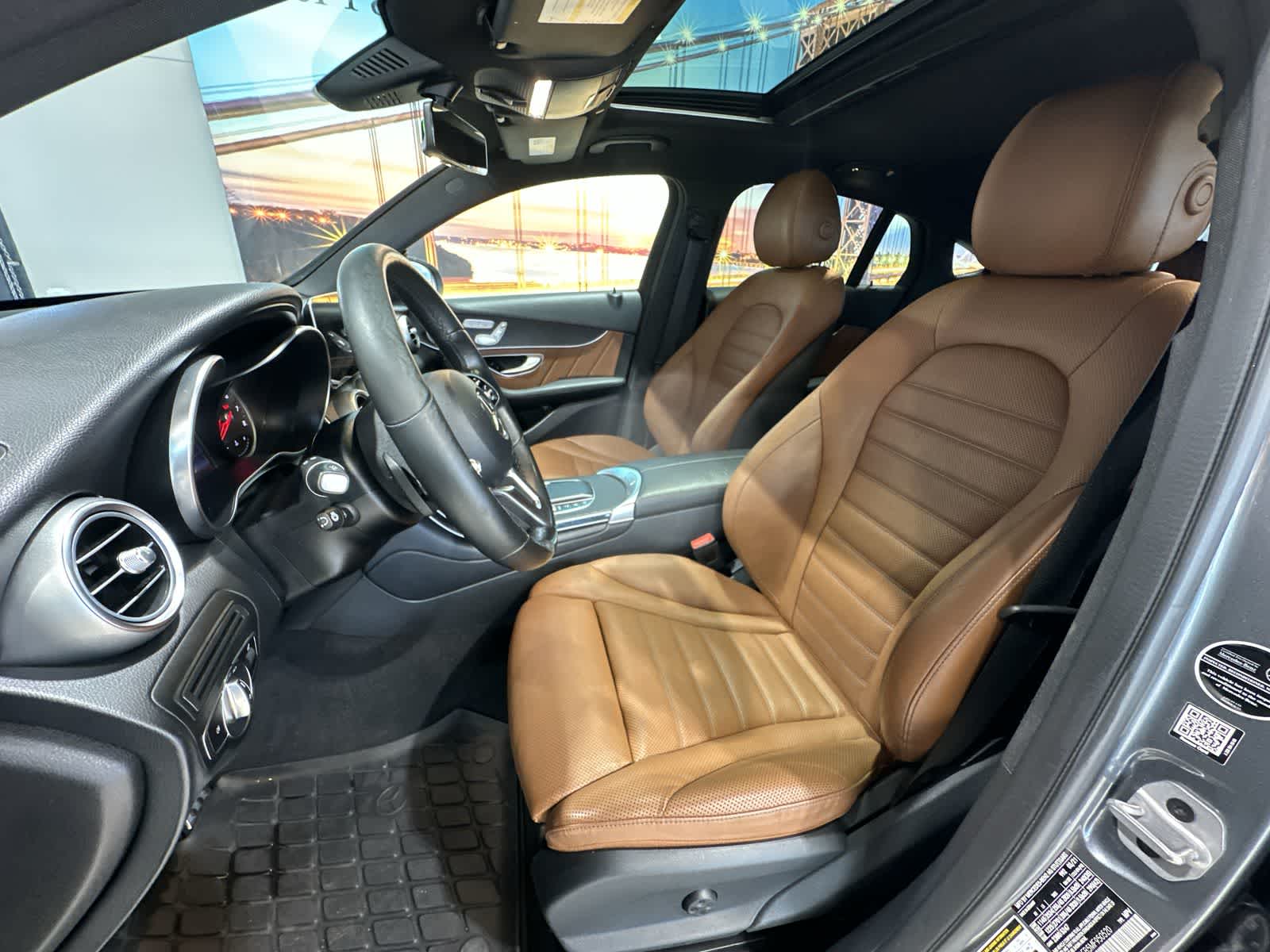 Thumbnail: 2021 Mercedes-Benz GLC - 23