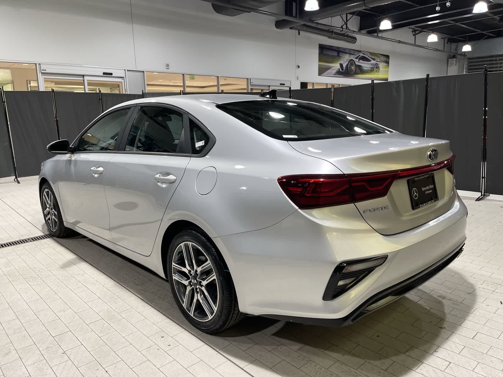 Thumbnail: 2019 Kia Forte - 16