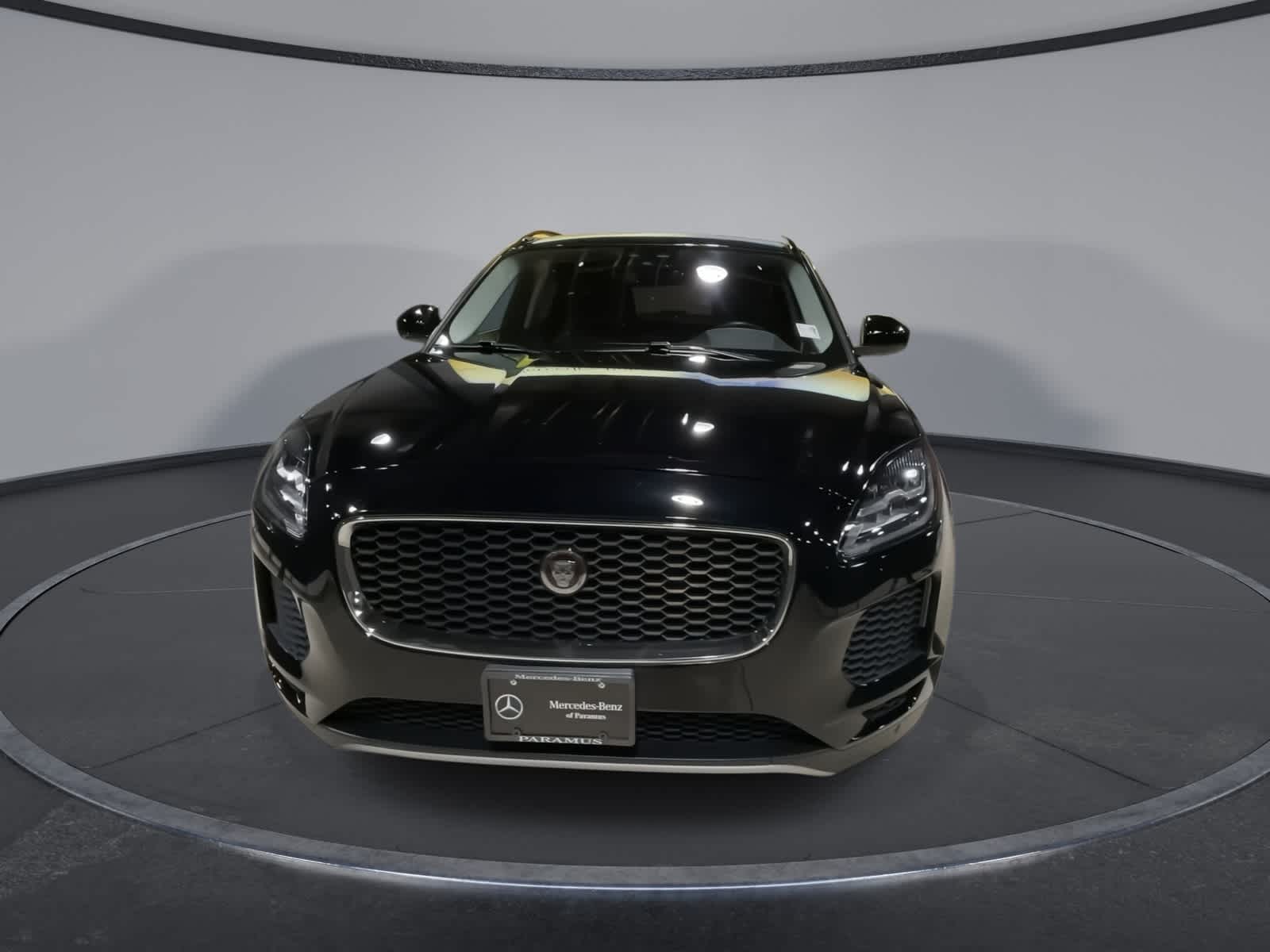 Thumbnail: 2020 Jaguar E-Pace - 4