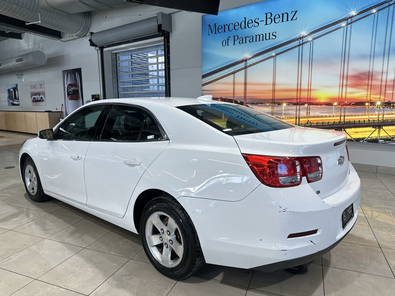 Thumbnail: 2016 Chevrolet Malibu - 16