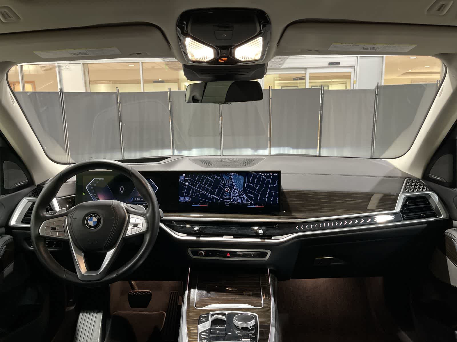 Thumbnail: 2023 BMW X7 - 22