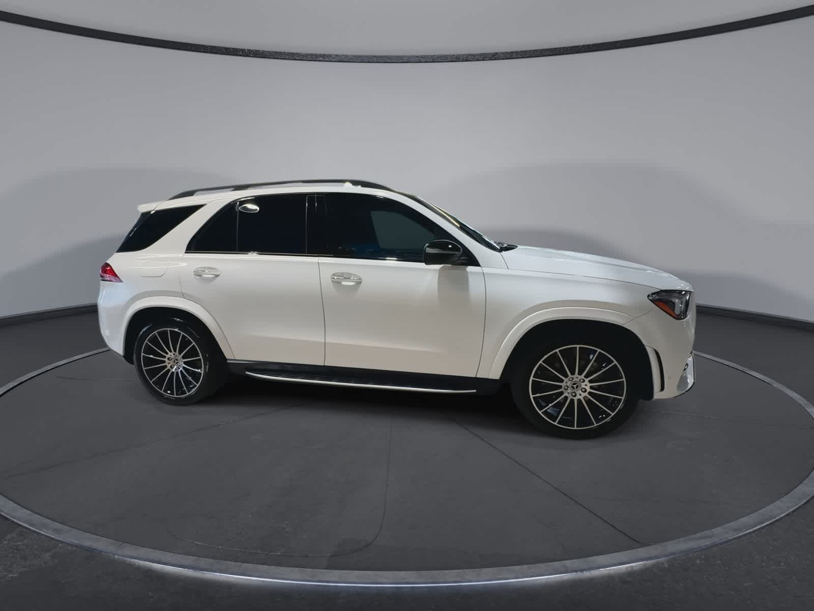 Thumbnail: 2023 Mercedes-Benz GLE - 13