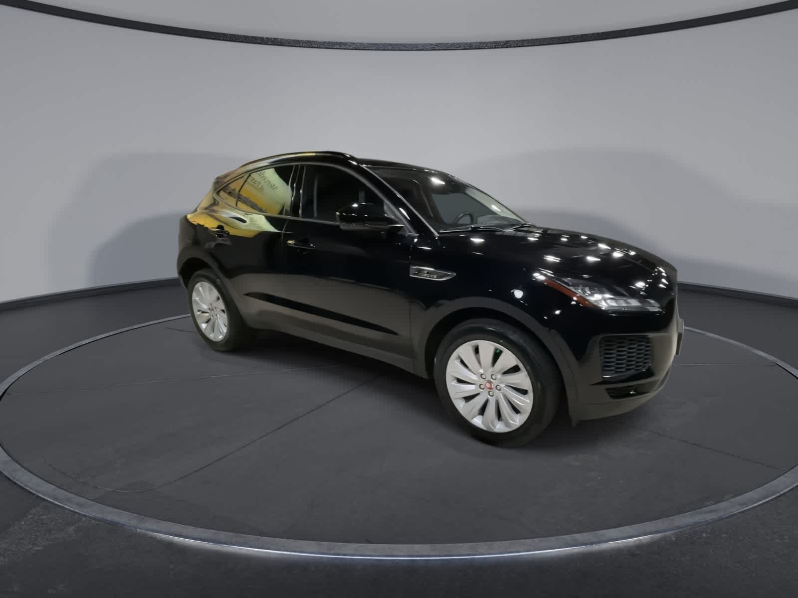 Thumbnail: 2020 Jaguar E-Pace - 2