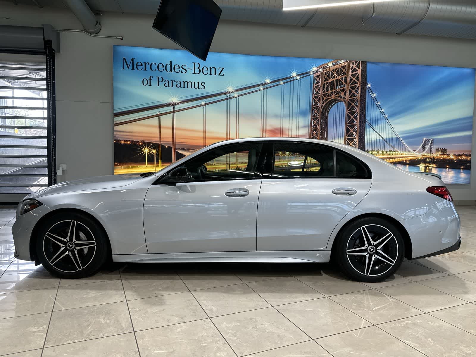 Thumbnail: 2023 Mercedes-Benz C-Class - 15