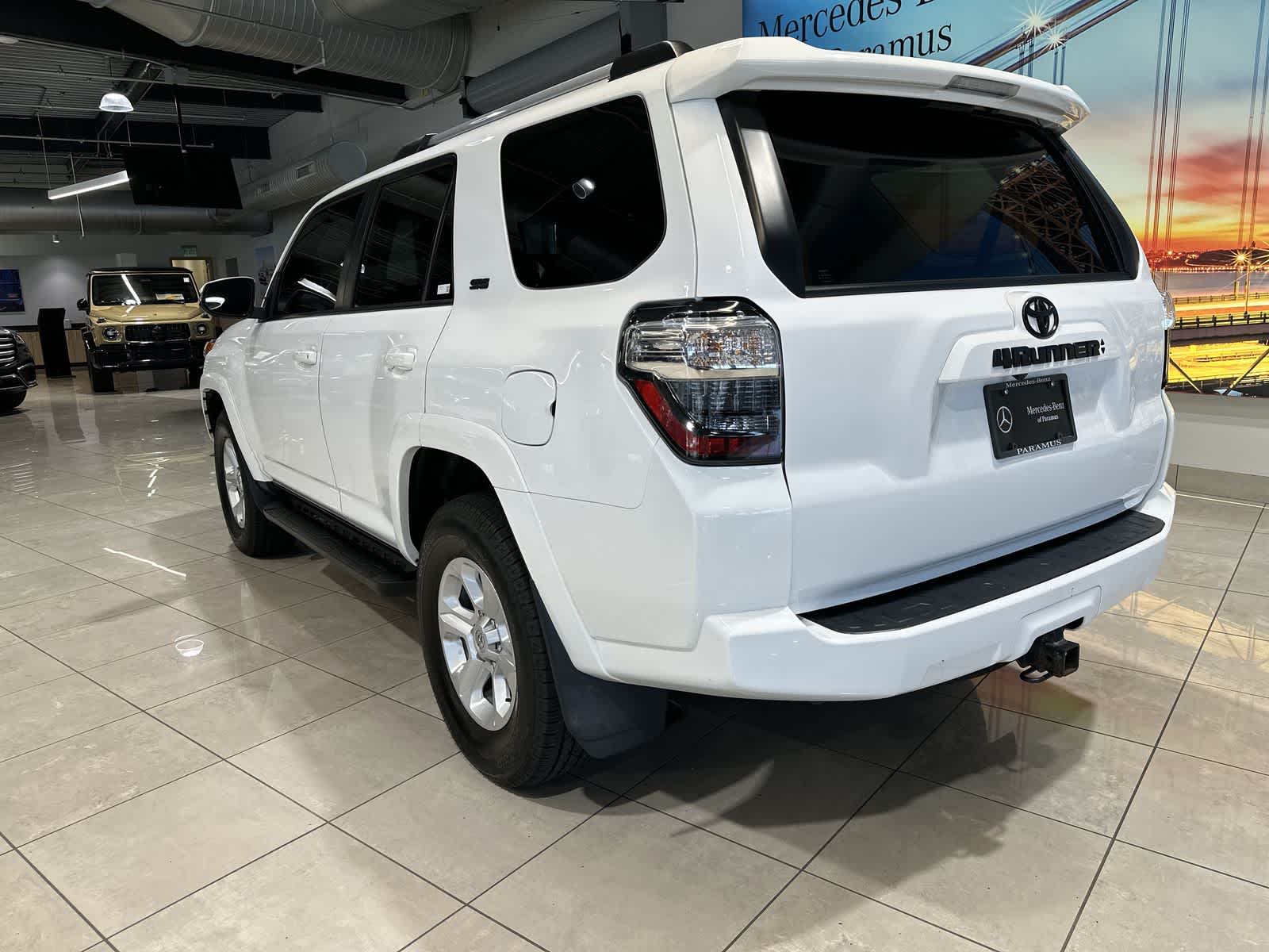 Thumbnail: 2023 Toyota 4Runner - 16