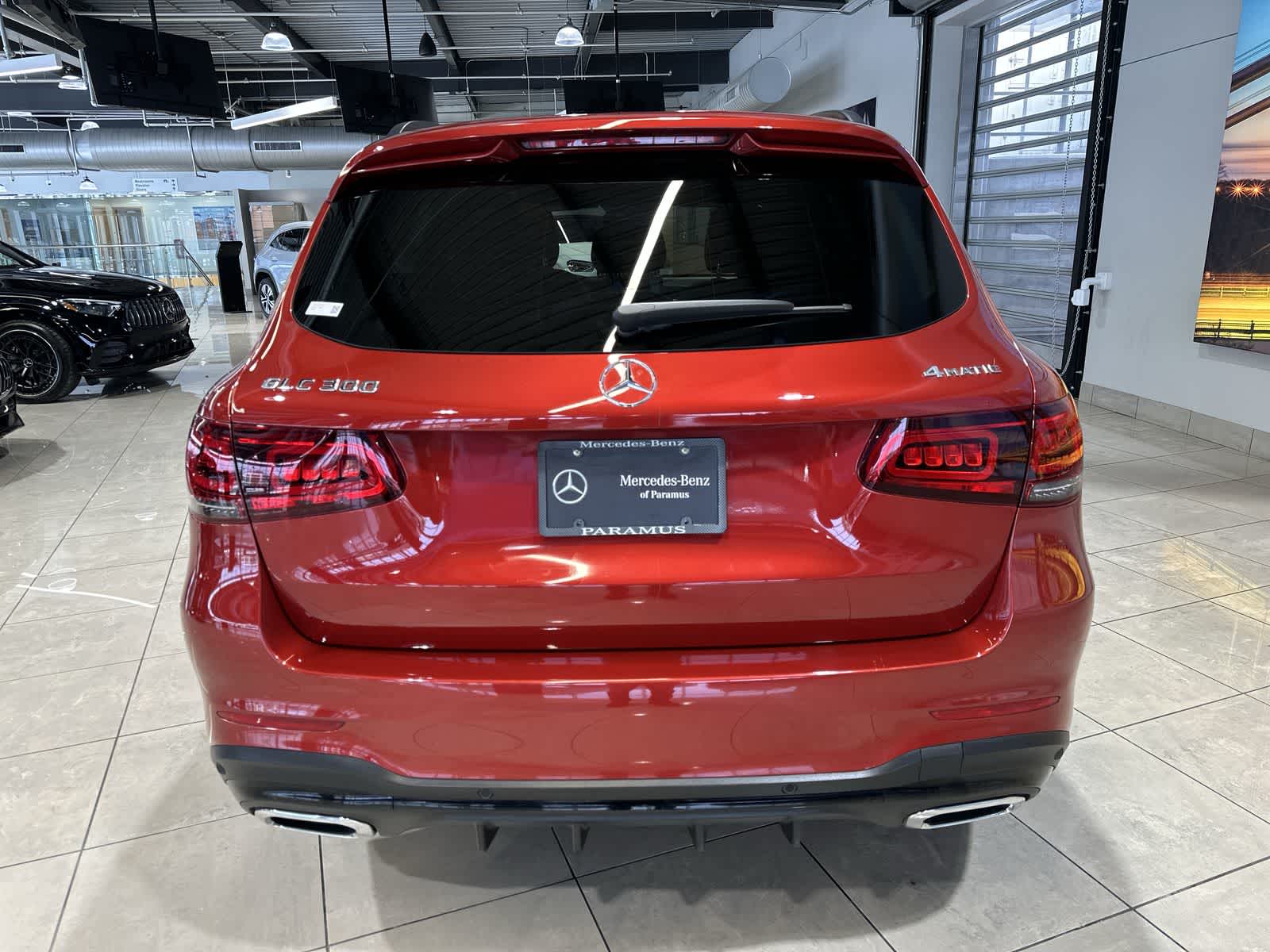 Thumbnail: 2022 Mercedes-Benz GLC - 17