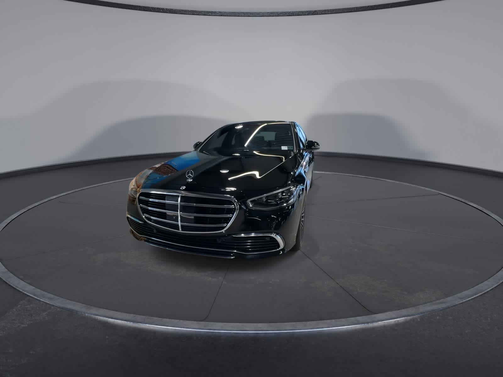 Thumbnail: 2024 Mercedes-Benz S-Class - 6