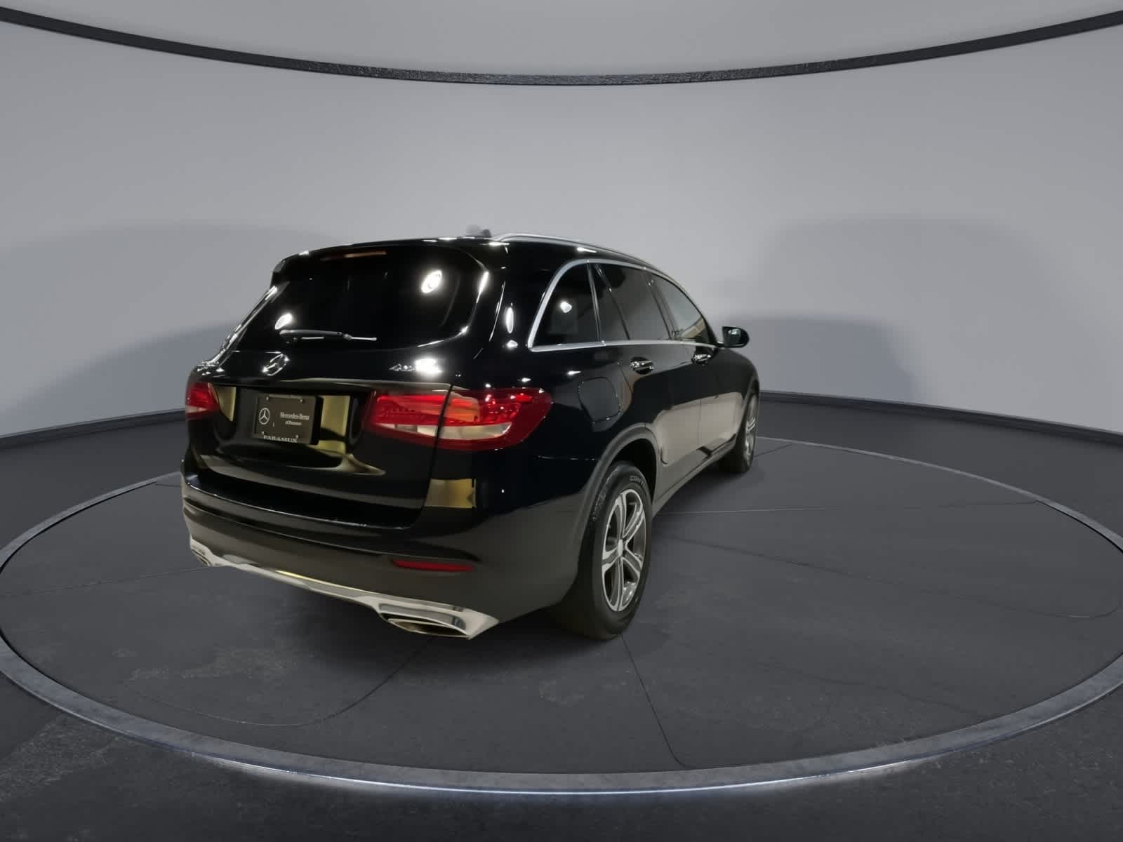 Thumbnail: 2016 Mercedes-Benz GLC - 11