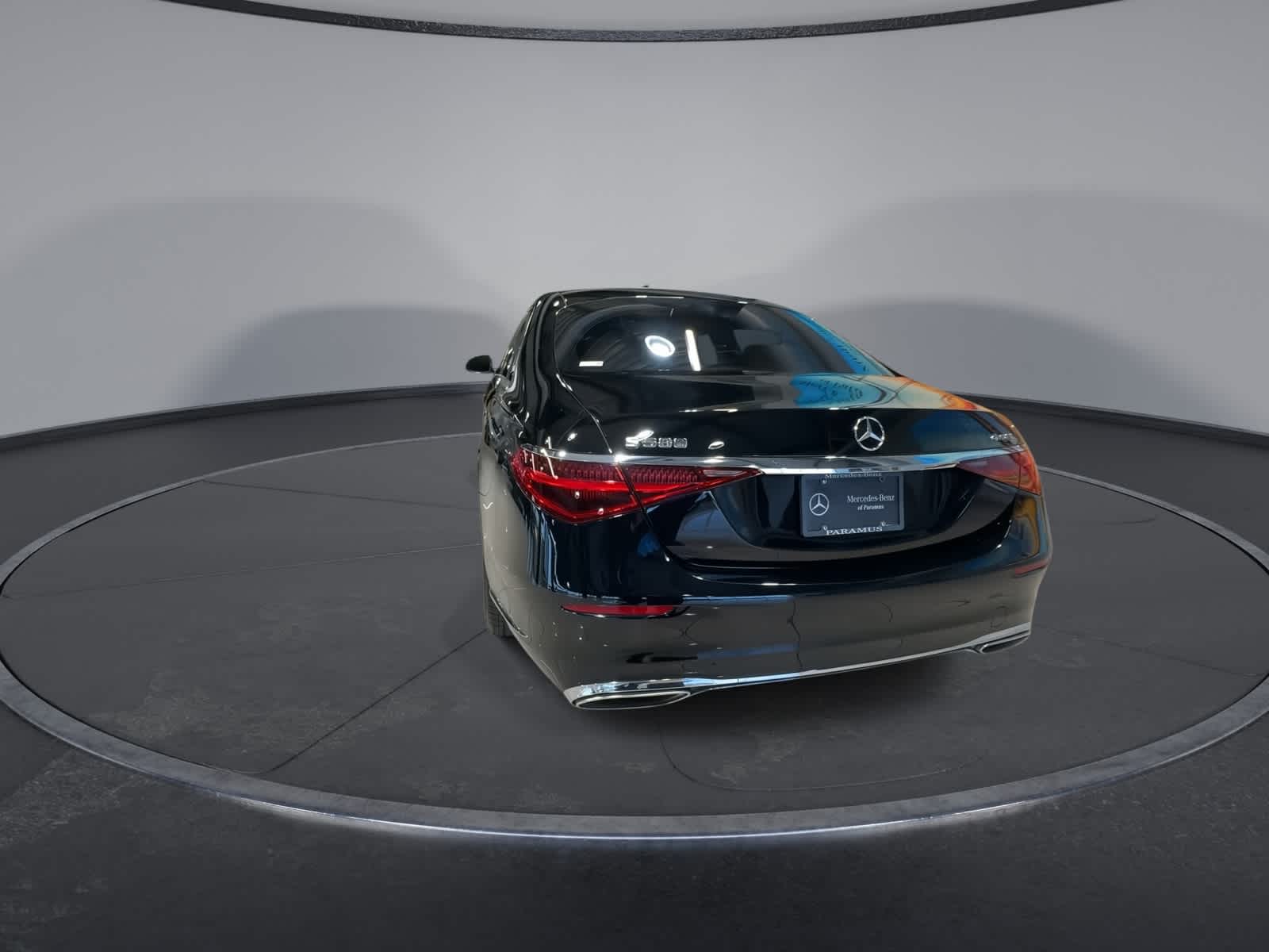 Thumbnail: 2024 Mercedes-Benz S-Class - 11