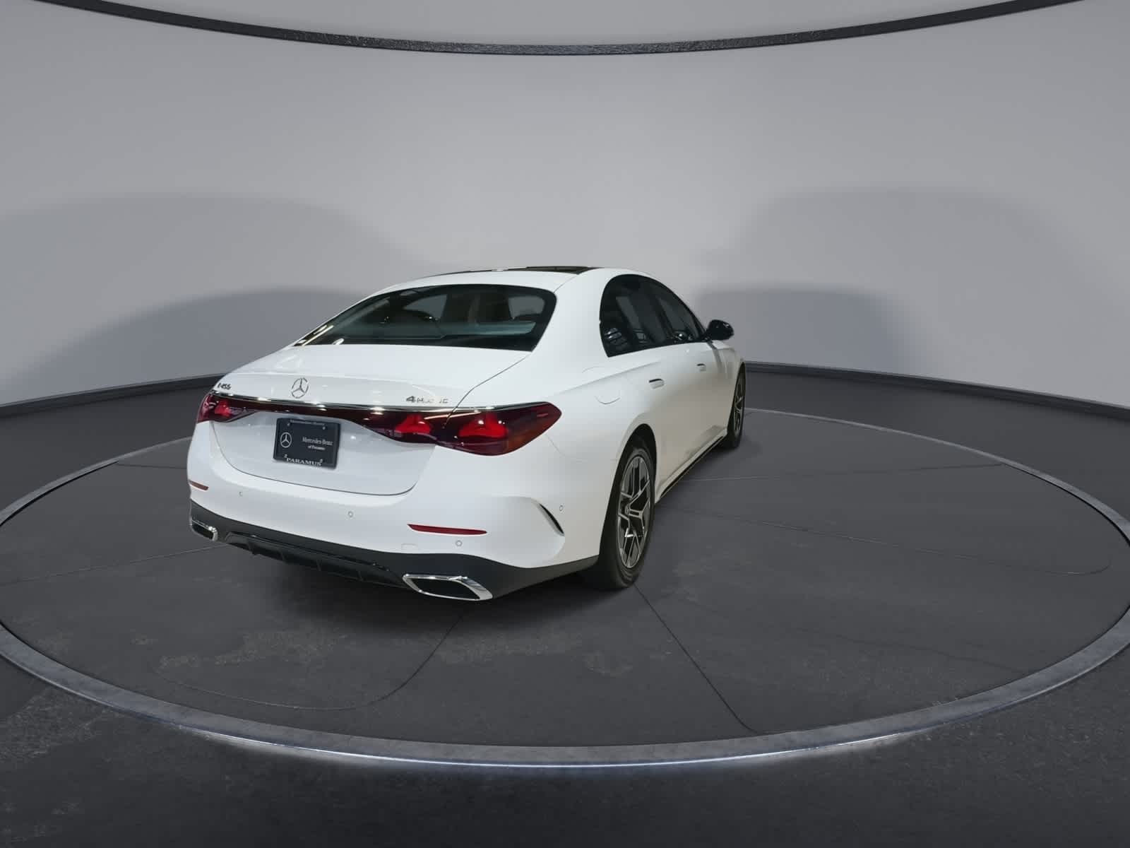 Thumbnail: 2025 Mercedes-Benz E-Class - 11