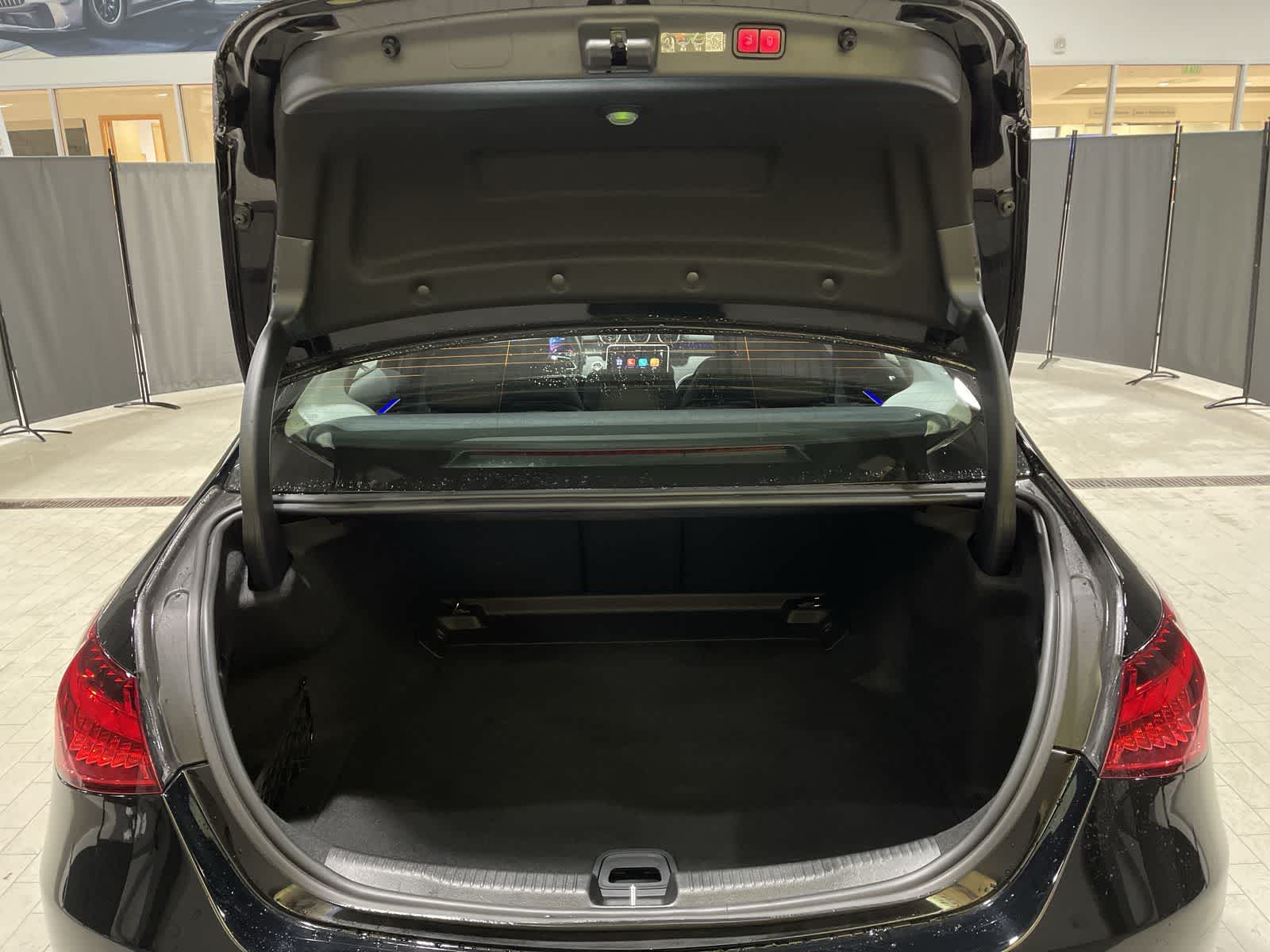 Thumbnail: 2025 Mercedes-Benz C-Class - 31