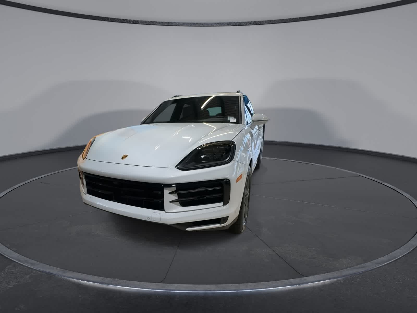 Thumbnail: 2024 Porsche Cayenne - 3