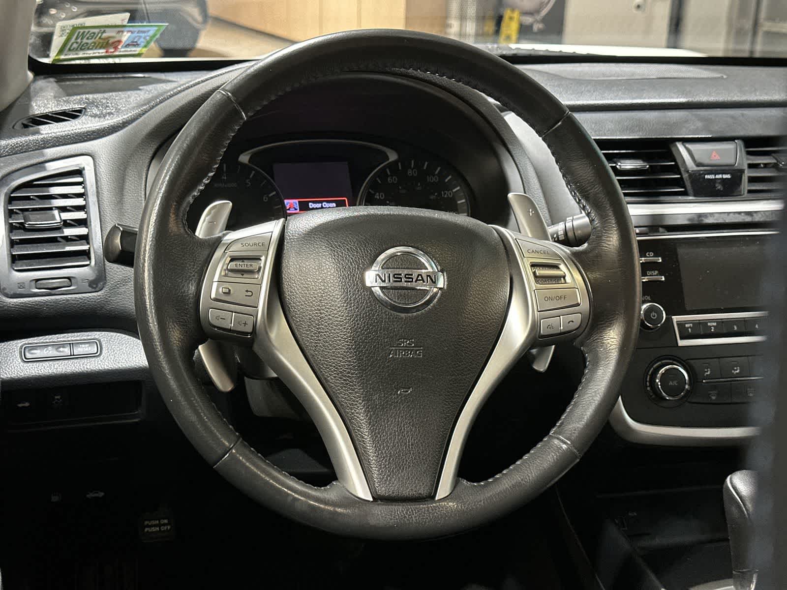 Thumbnail: 2017 Nissan Altima - 27