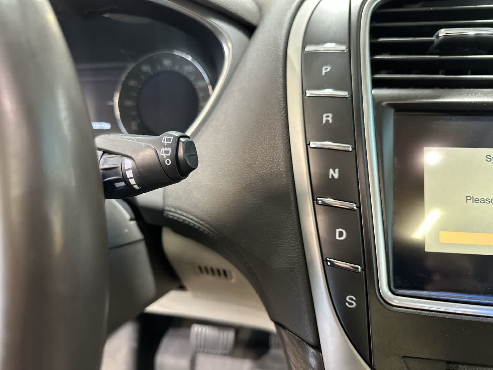 Thumbnail: 2016 Lincoln MKX - 29