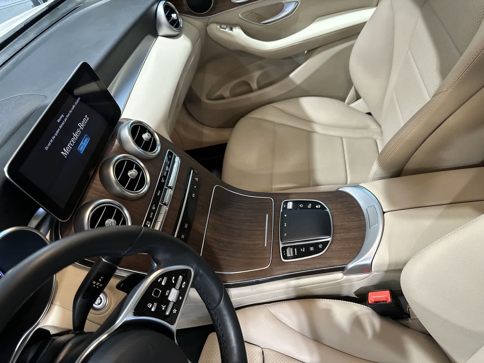 Thumbnail: 2022 Mercedes-Benz GLC - 28