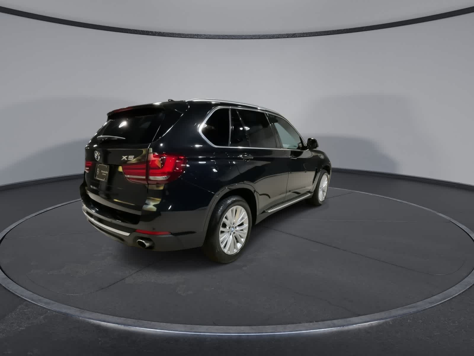 Thumbnail: 2017 BMW X5 - 11