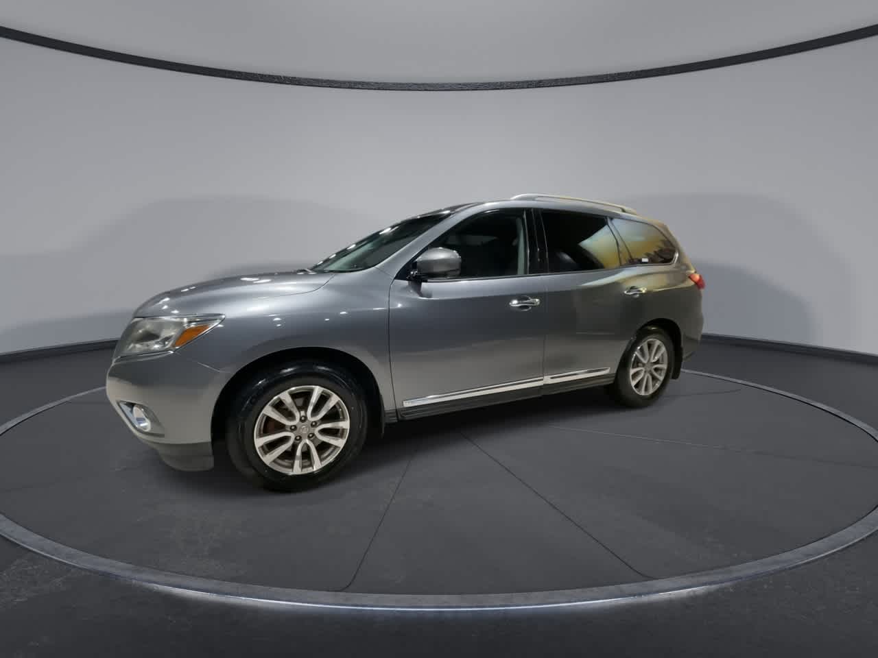 Thumbnail: 2015 Nissan Pathfinder - 6