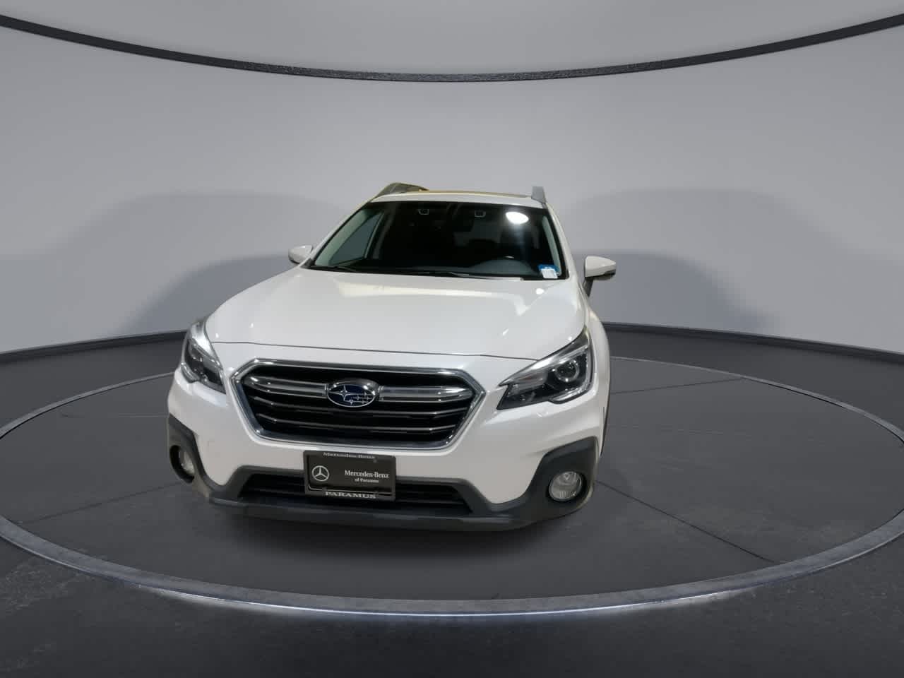 2018 Subaru Outback 2.5i Limited photo 3