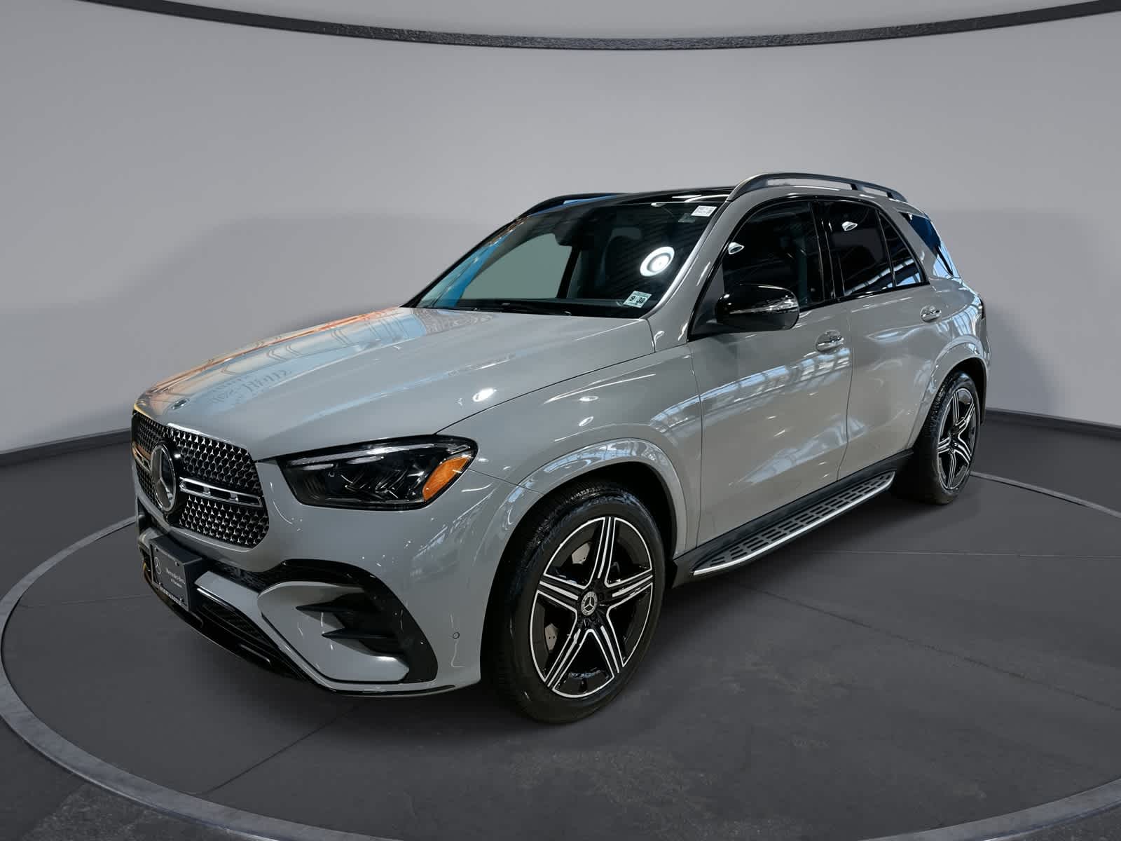 Thumbnail: 2026 Mercedes-Benz GLE - 1