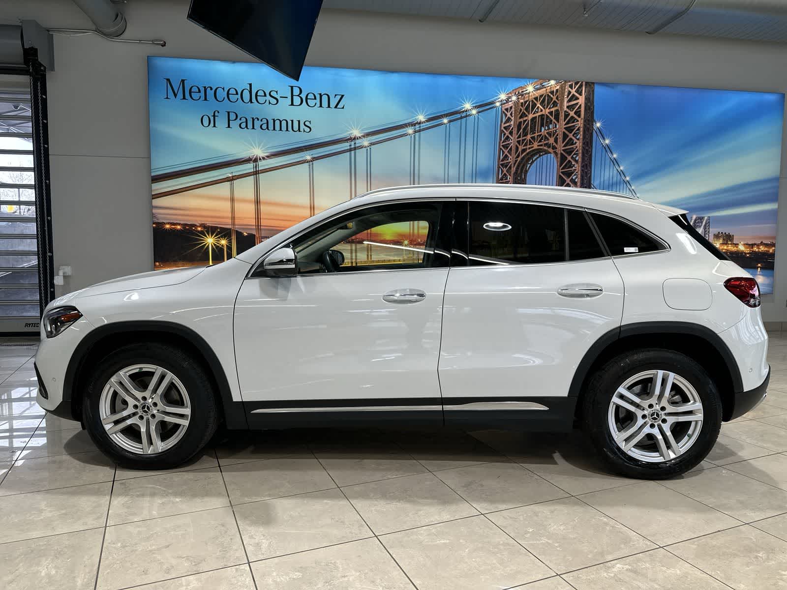 Thumbnail: 2022 Mercedes-Benz GLA - 15