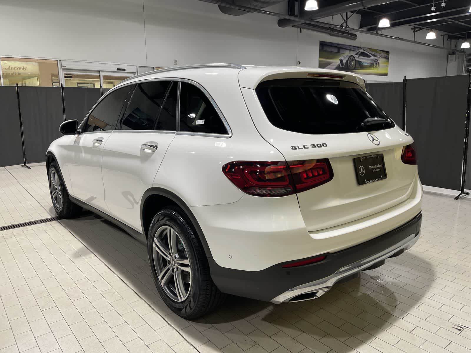 Thumbnail: 2021 Mercedes-Benz GLC - 16