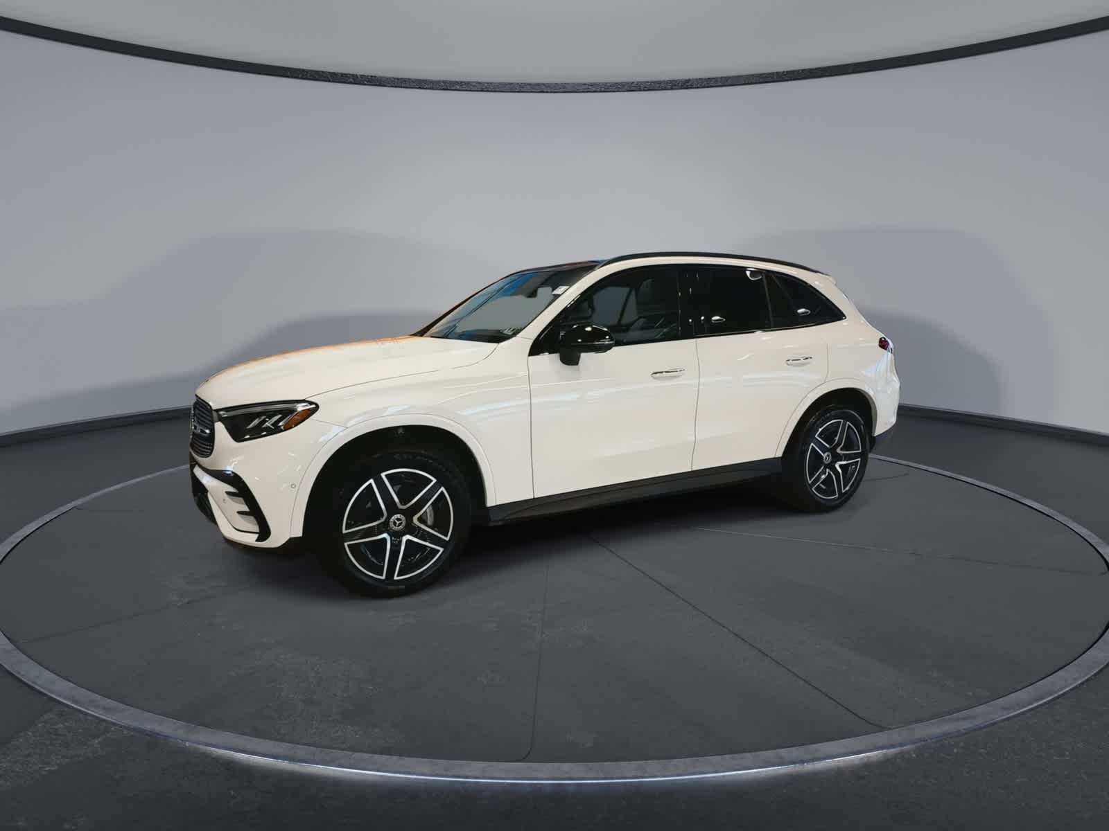 Thumbnail: 2025 Mercedes-Benz GLC - 6