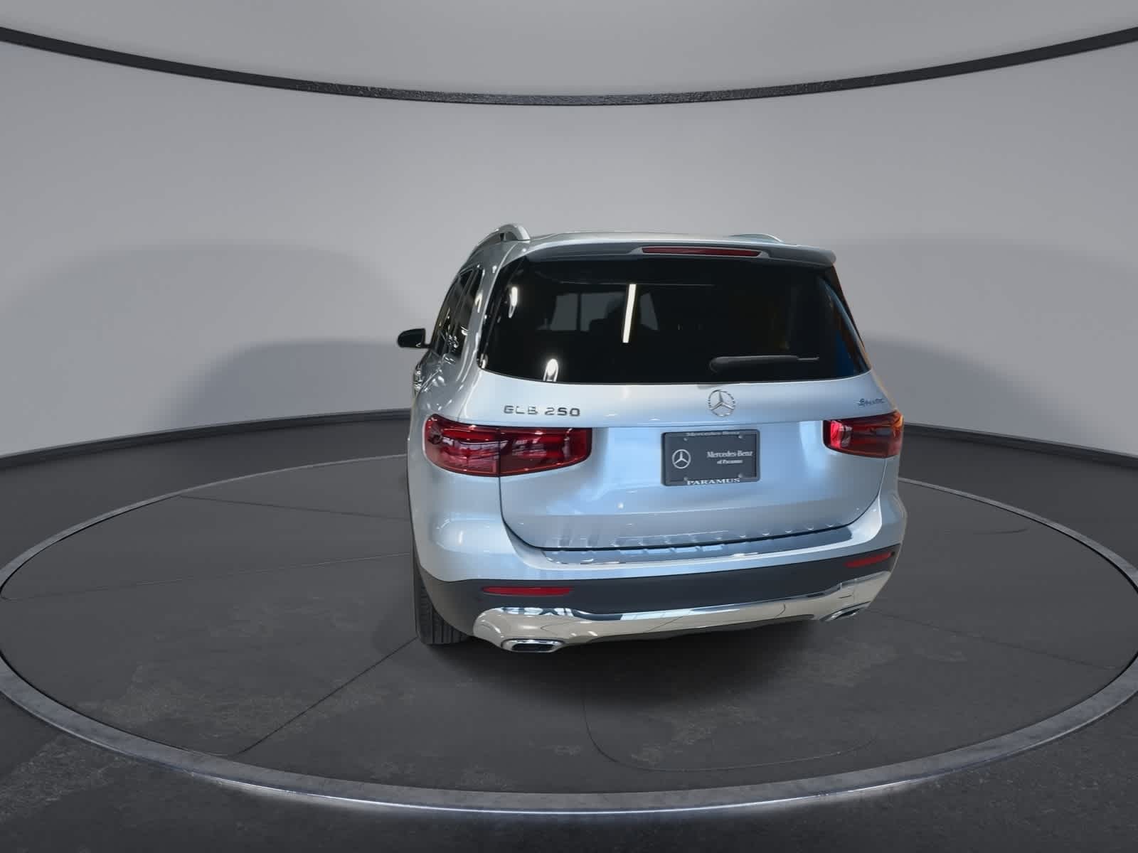 Thumbnail: 2026 Mercedes-Benz GLB - 9