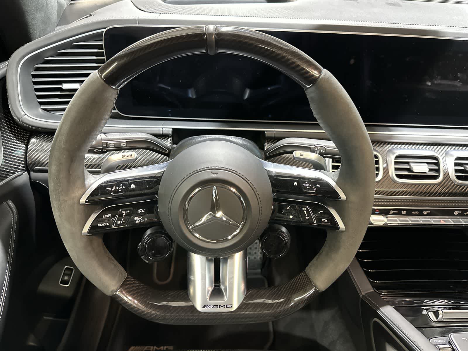 Thumbnail: 2024 Mercedes-Benz GL-Class - 27