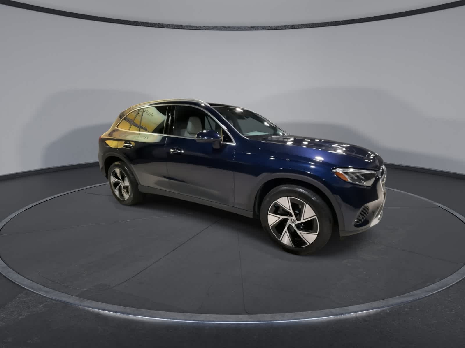 Thumbnail: 2024 Mercedes-Benz GLC - 2