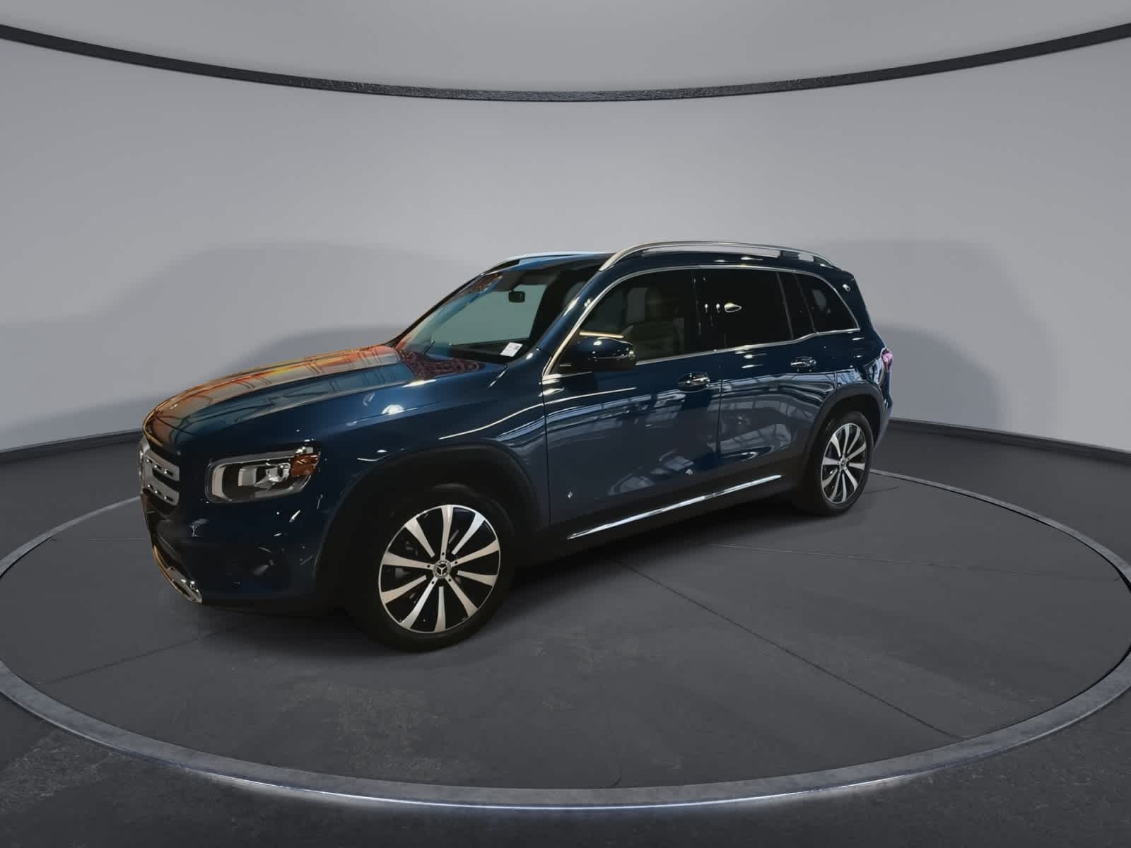 Thumbnail: 2022 Mercedes-Benz GLB - 5