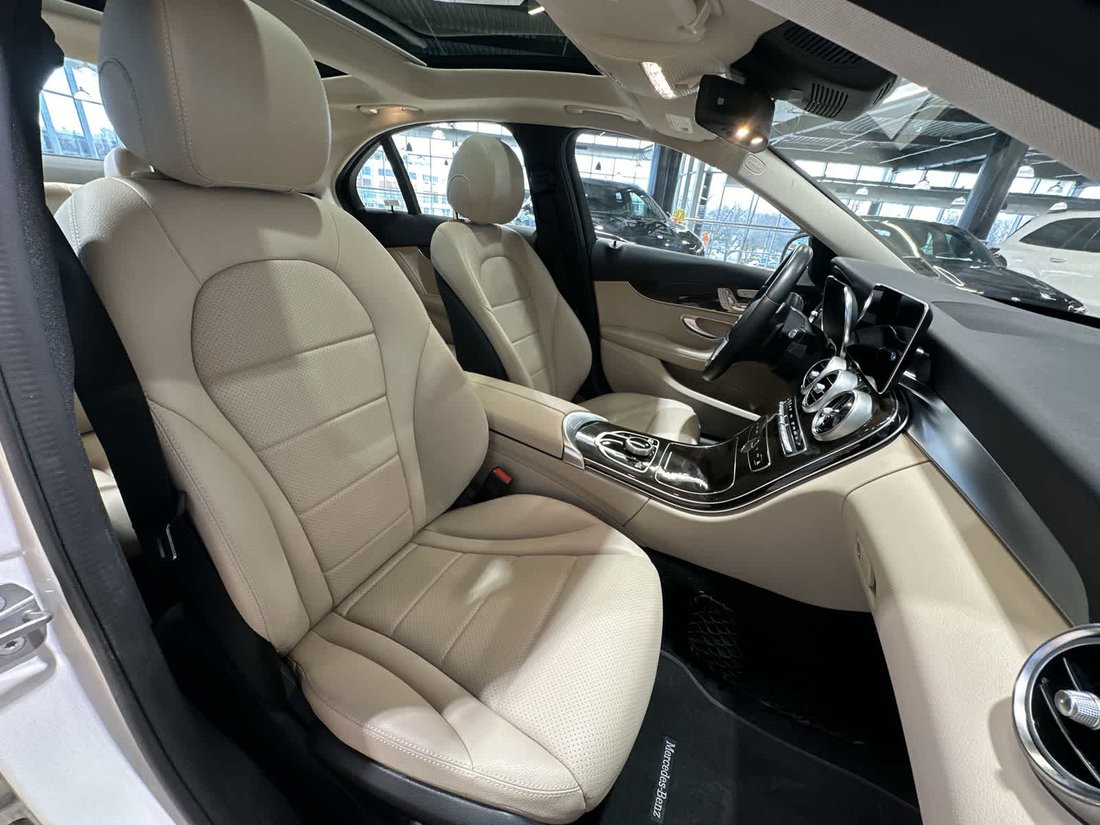 Thumbnail: 2021 Mercedes-Benz C-Class - 26