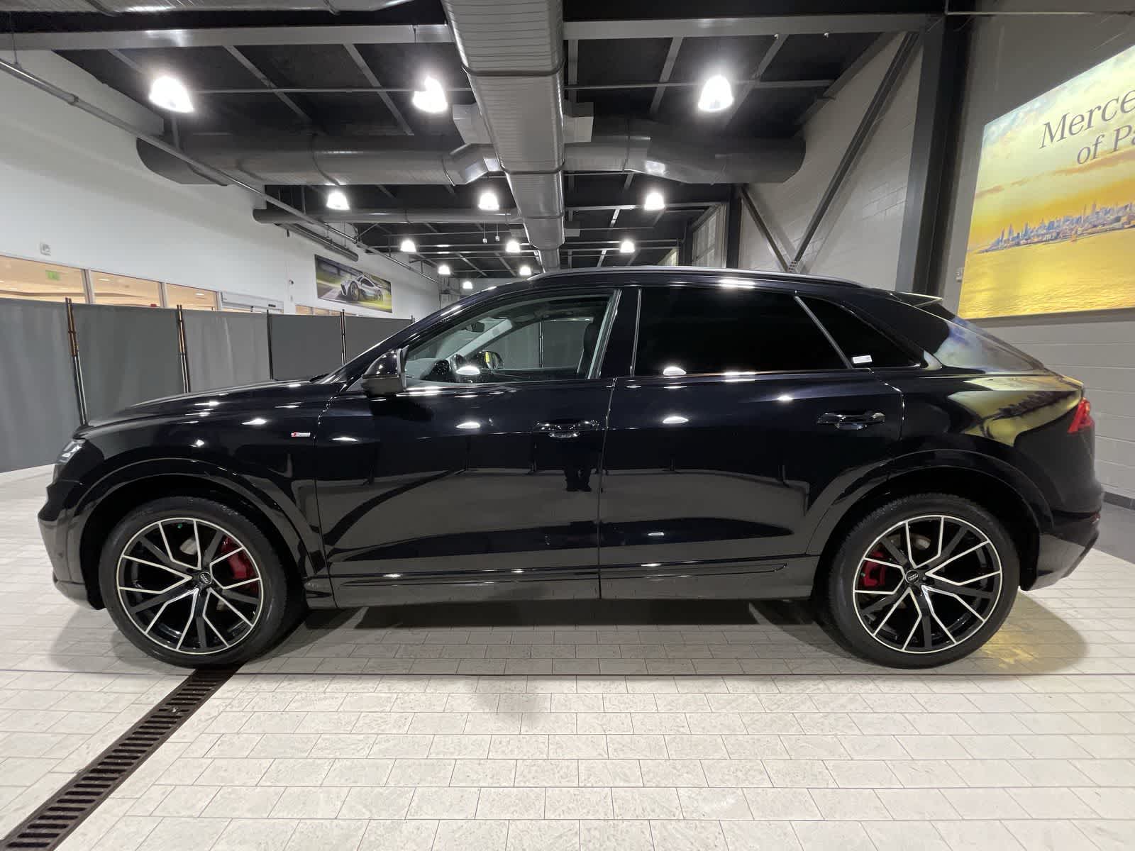 Thumbnail: 2019 Audi Q8 - 15