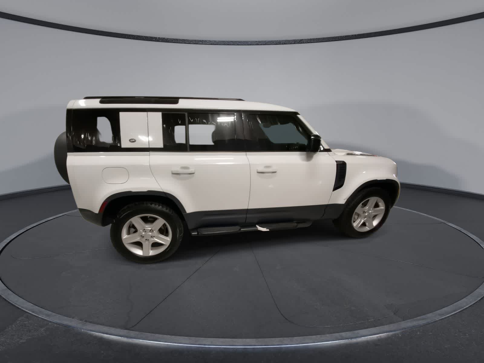 Thumbnail: 2020 Land Rover Defender - 13
