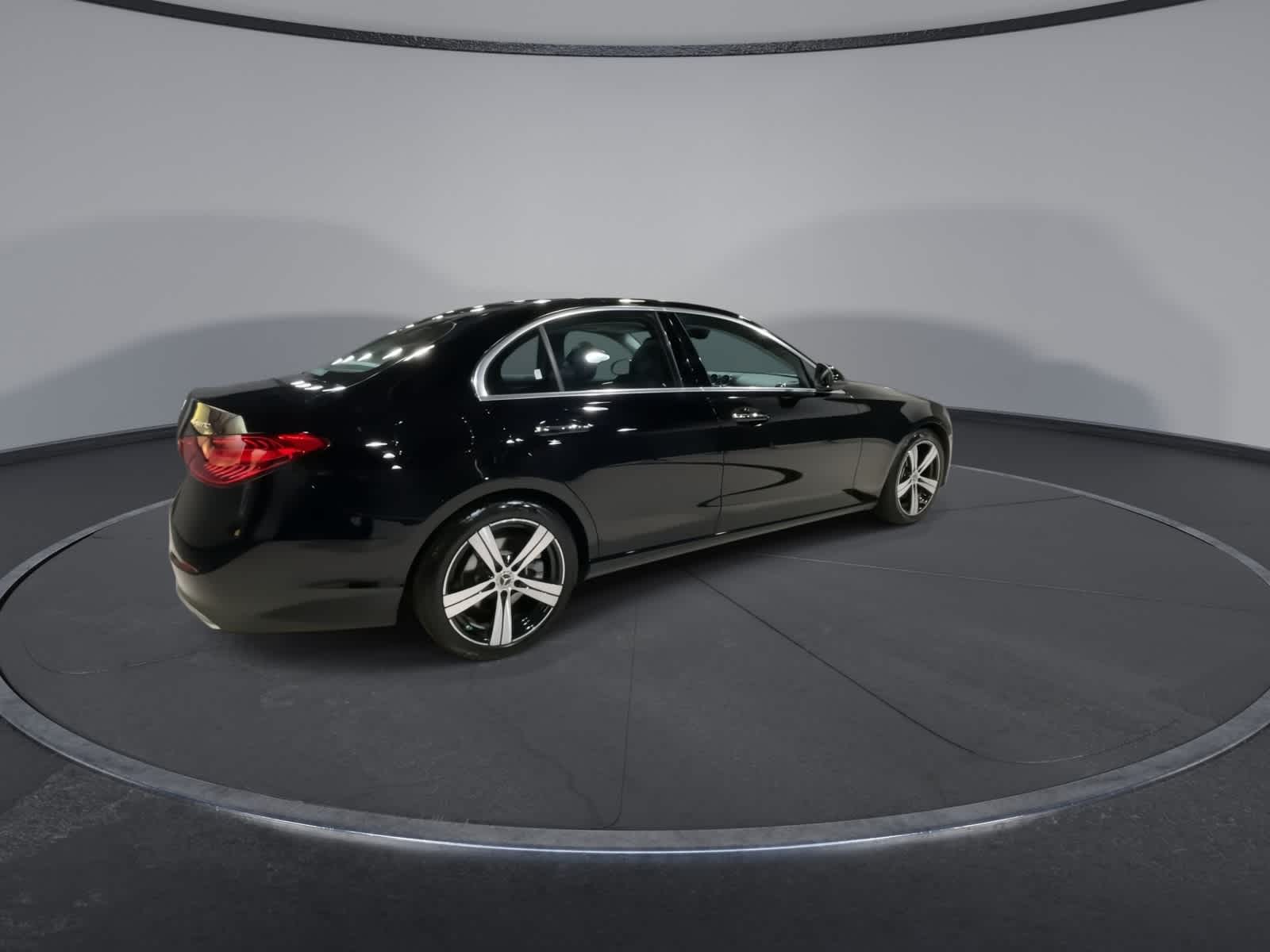 Thumbnail: 2025 Mercedes-Benz C-Class - 12