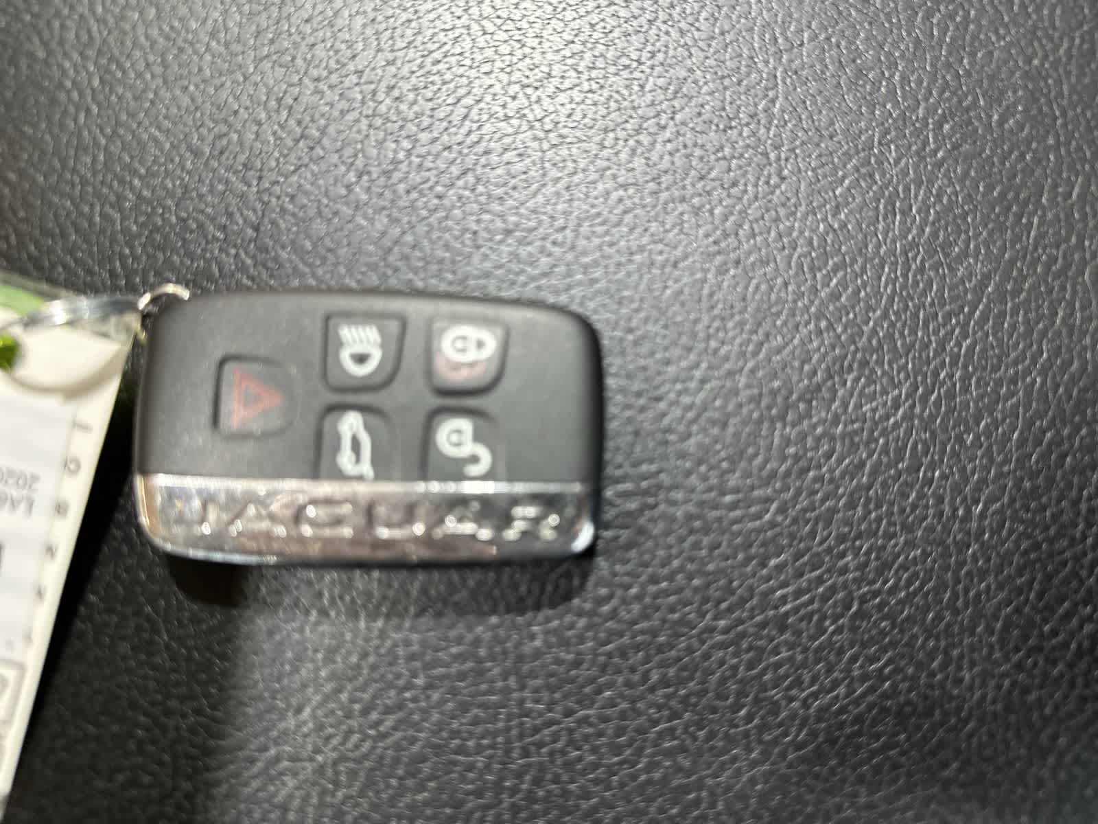 Thumbnail: 2020 Jaguar F-Pace - 32